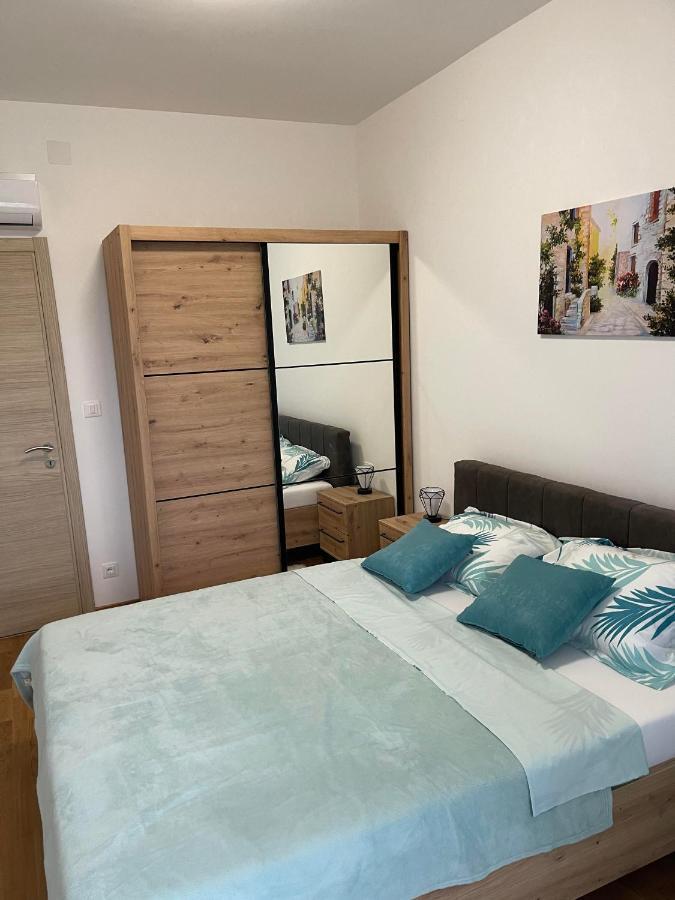 Apartman Iva Tivat Kültér fotó
